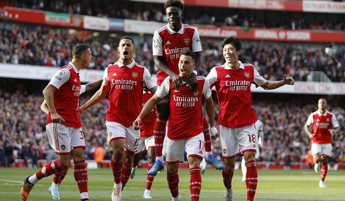 Arsenal lider de la premier