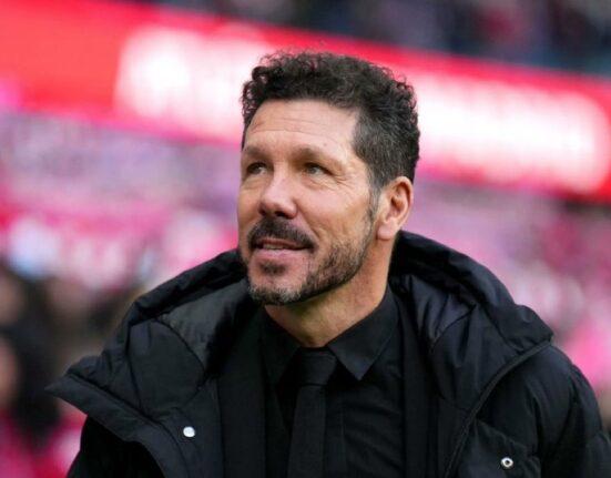 simeone sueña remontar en la vuelta