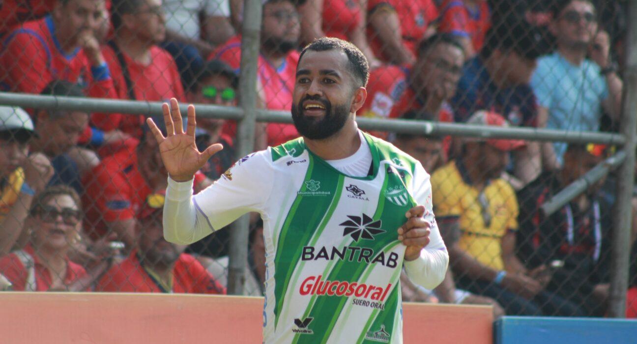 Bradley antigua campeón