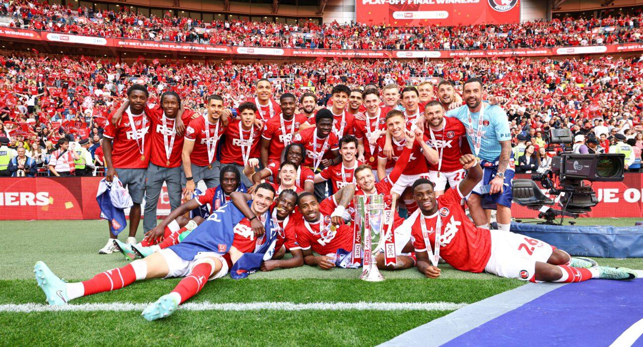 Charlton asciende