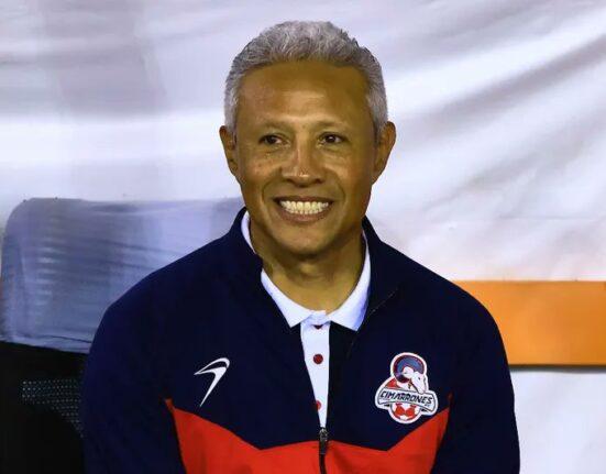 Roberto Hernandez a Comunicaciones